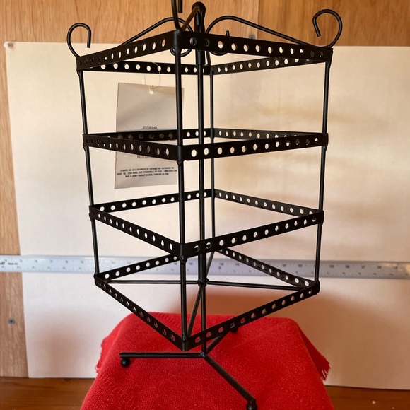 Darice Black Metal Rotating Jewelry Display Revolving Earring Display - Picture 4 of 13